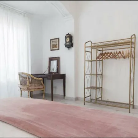 Apartment Reina Valencia