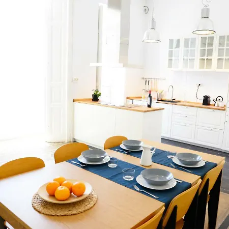 Hall Correos Appartement