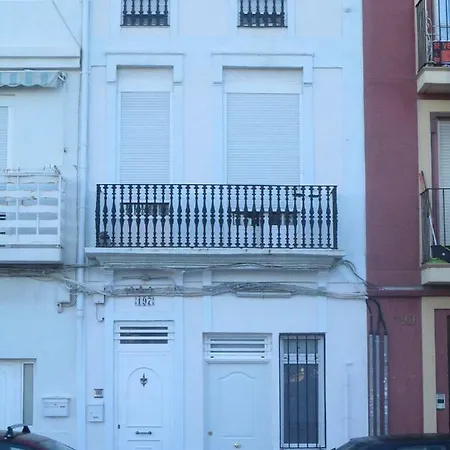 Unifamiliar Junto Al Mar 別荘