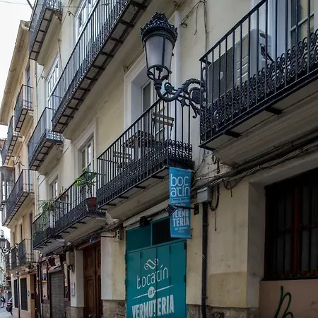 Piso En Barrio Del Carmen Cerca De Plaza Virgen Apartman Valencia