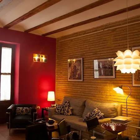 Homely Nest El Carme アパート *