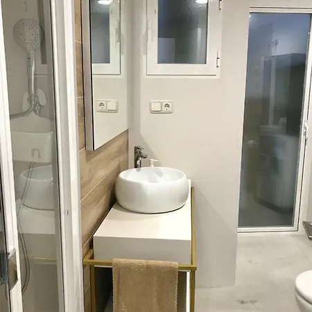 Joseph , Luminoso, Bonito Y Muy Centrico Валенсия