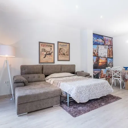 Apartment Bright And Modern Near The Beach Valencia