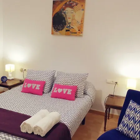 Apartamento In With Wifi + Parking.
