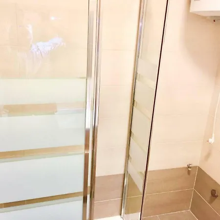 En Universidad Y Cerca De La Playa Apartamento Valência