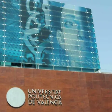 En Universidad Y Cerca De La Playa * Valência