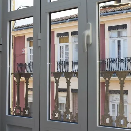 Original Y Espacioso Atico En El Centro De Ruzafa Appartement Valencia