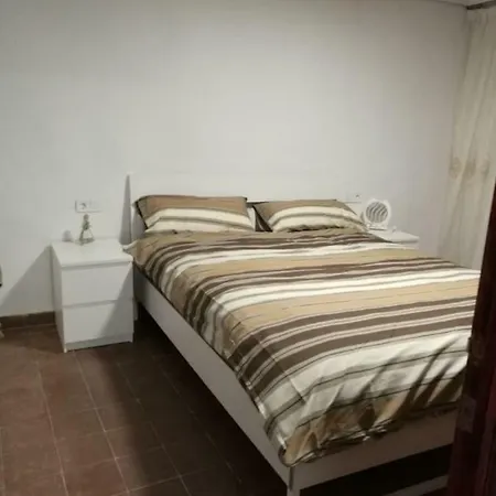 8 Carrer De Lanzarote شقة فالنسيا
