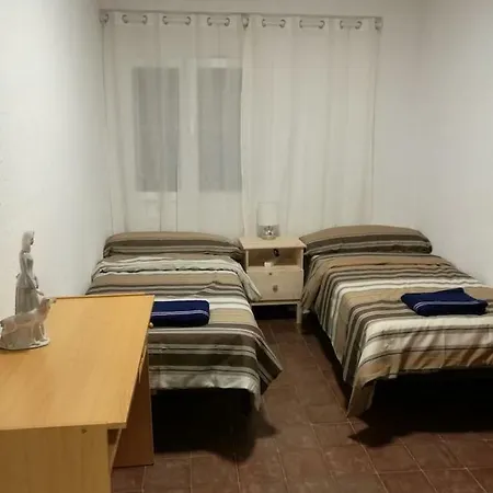 8 Carrer De Lanzarote * فالنسيا