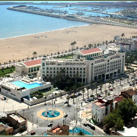 Frente Al Mar *