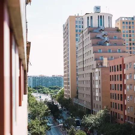 Апартаменты Florit Flats - Cozy 2 Bedroom By The Of Arts And Science