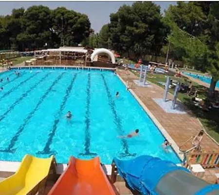 Calle De Frederica Montseny 'politica' Casa O Chalet 3* Valencia