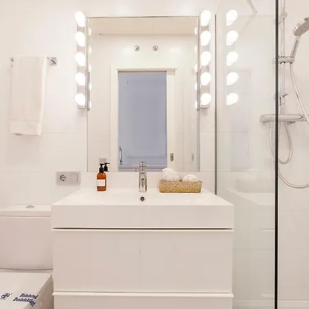 R&c Close To Center ולנסיה