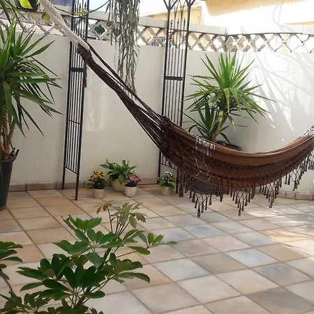 Angel Guimera & Breakfast *