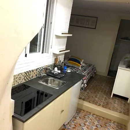 Center Apartment *