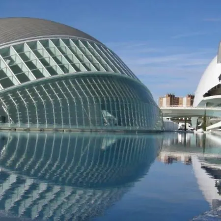 Apartment En La Ciudad De Ciencias Y Cerca De La Playa *
