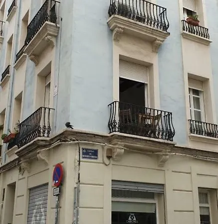 Junto Al Mercado De Ruzafa * Валенсия