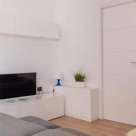 Penthouse With Terrace 40m2 With Wide Views 10mn Walking From Center * Valencia