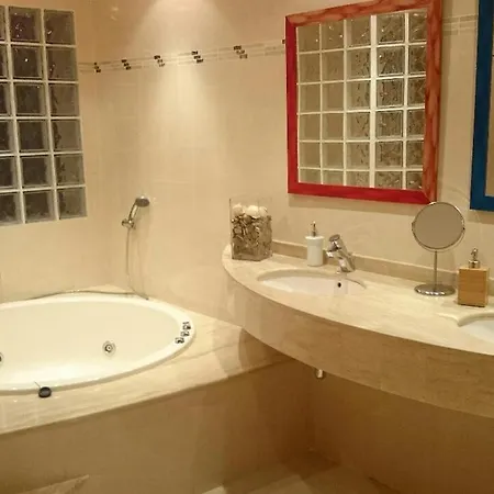 Chalet En Sierra Calderona * 발렌시아