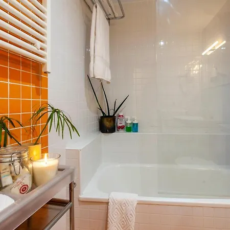 Luxurious & Alluring In Historic Town * Valencia