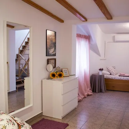 Vakantiehuis Lluch House