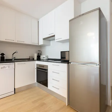 Lonja De La Seda, Appartement