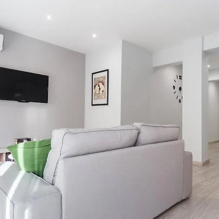 Beautiful 2 Bedroom Wifi Ac By The Turia Gardens