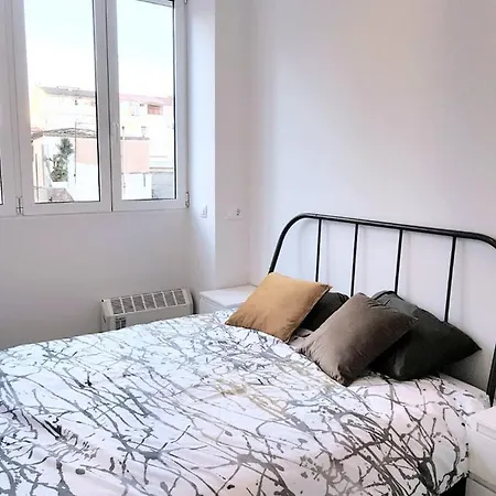 Apartman Lovely 2 Bedroom Wifi Ac In Ruzafa Valencia