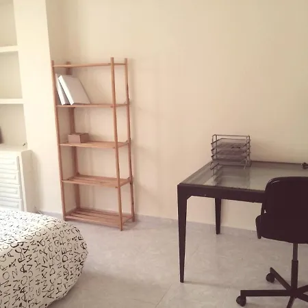 Lovely Two Bedroom Wifi In Centre *
