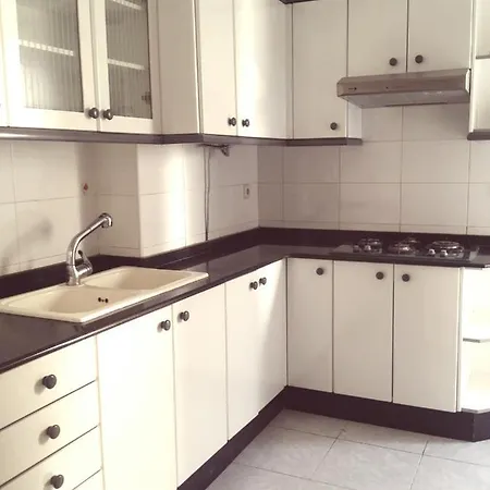 Lovely Two Bedroom Wifi In Centre Apartman