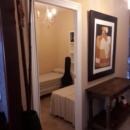 ゲストハウス Doble En Con Aseo Privado Y Amplia Terraza Para Mascota バレンシア