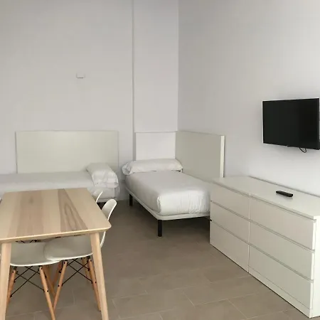 Suites Marina Szálloda 3*