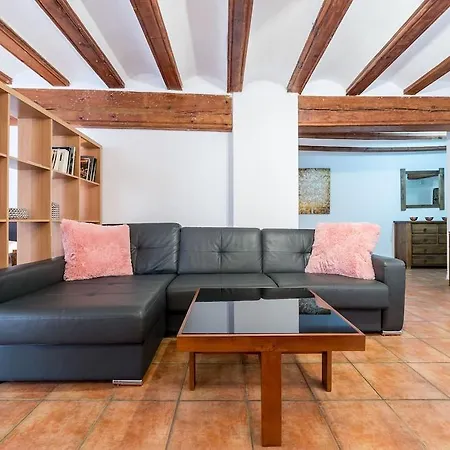 Travel Habitat Plaza Del Pilar. * ולנסיה