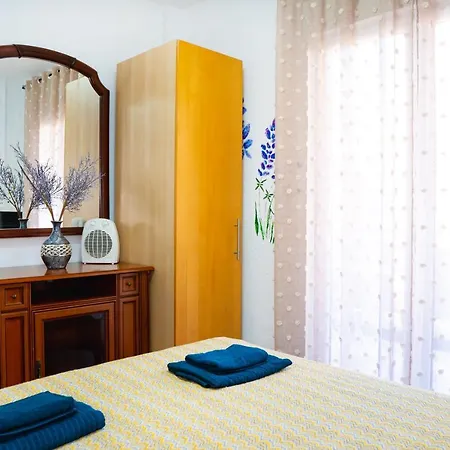 On-line Luxury Apart Peset Aleixandre 69, Free Wi-fi *