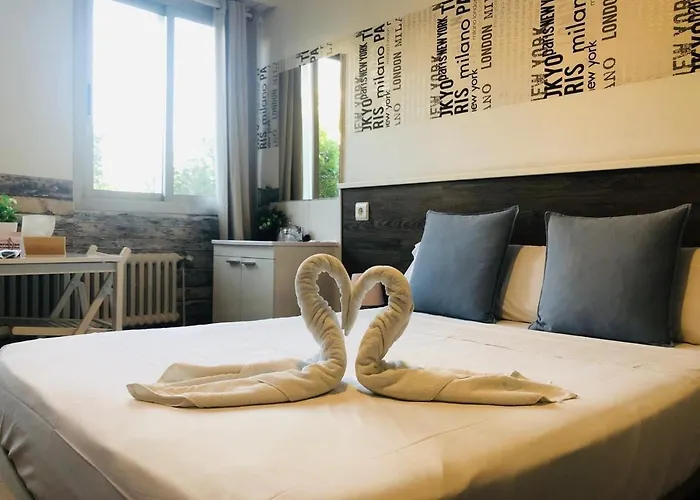 Suits You: Adults-only Centro Historico With Auto Check-in Hotel 2*