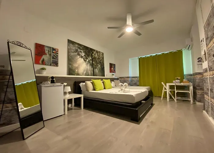 Suits You: Adults-only Centro Historico With Auto Check-in Valencia