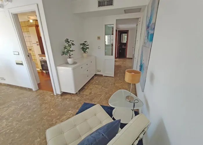 Sunny With Fantastic Terrace Views!