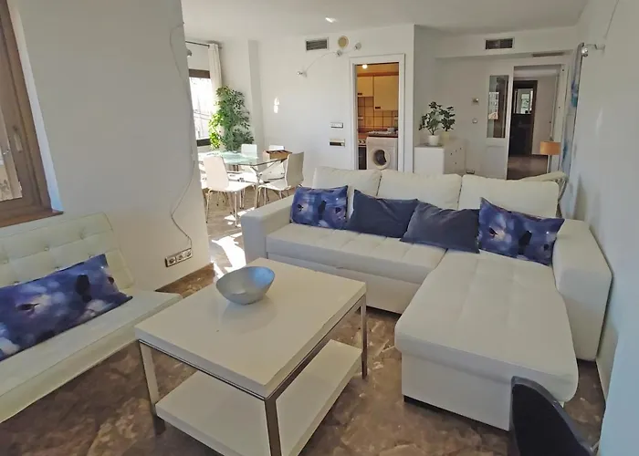 Sunny With Fantastic Terrace Views! *