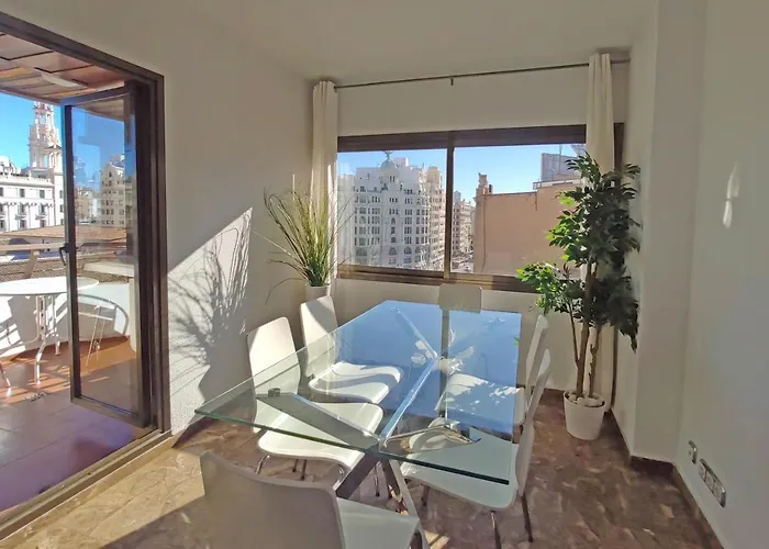 Sunny With Fantastic Terrace Views!