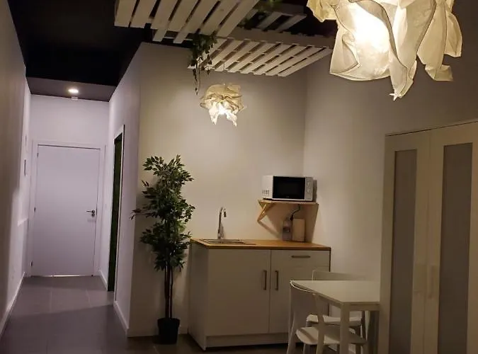 Small And Cozy - G شقة