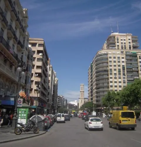 شقة Sunny With Fantastic Terrace Views! *