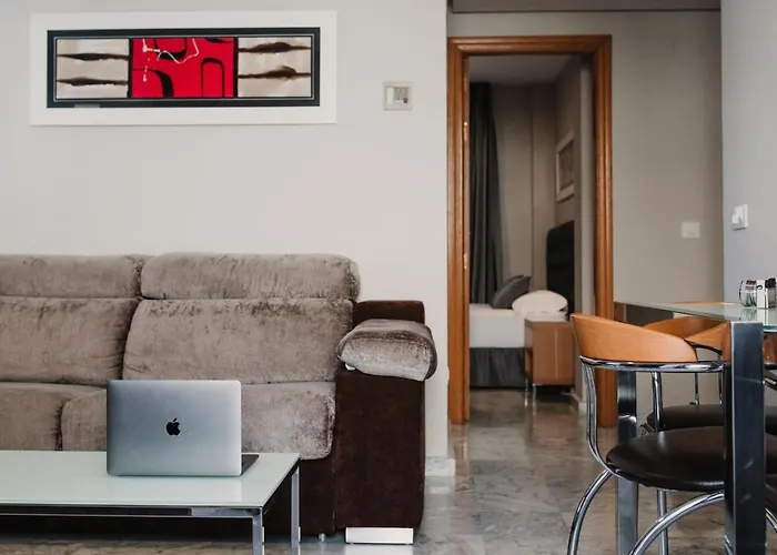 Citizentral Gascons شقة