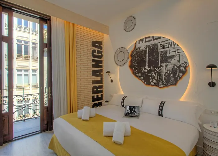 Casual Socarrat - Adults Only