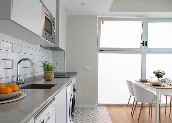 Florit Flats - Port Ii