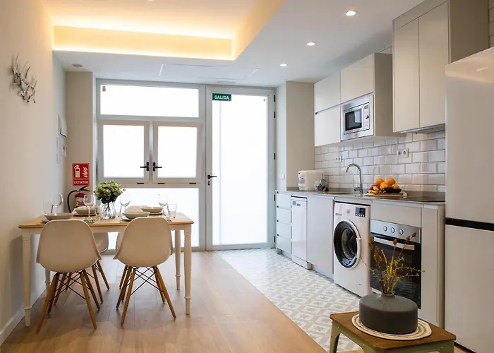 Florit Flats - Port Ii 아파트 *