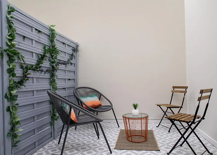 Florit Flats - Port Ii 아파트 *