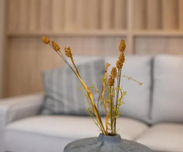 Florit Flats - Port Ii