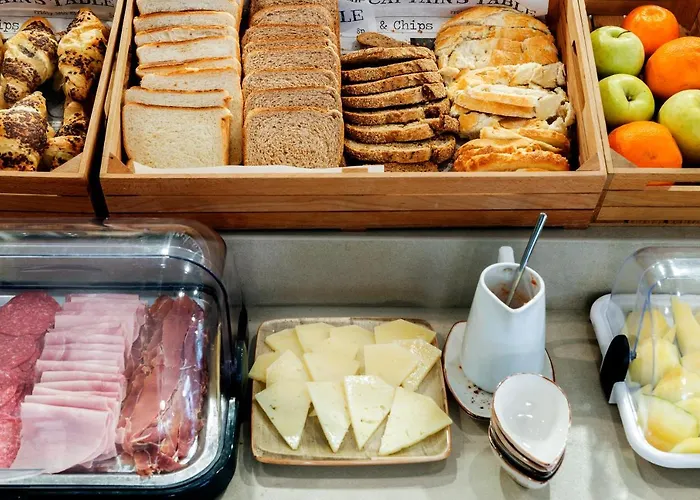 Blanq Carmen Hotel 3*