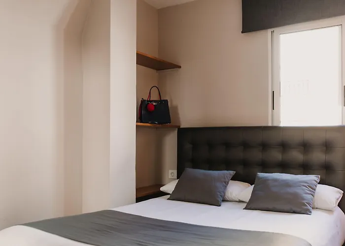 Citizentral Gascons شقة