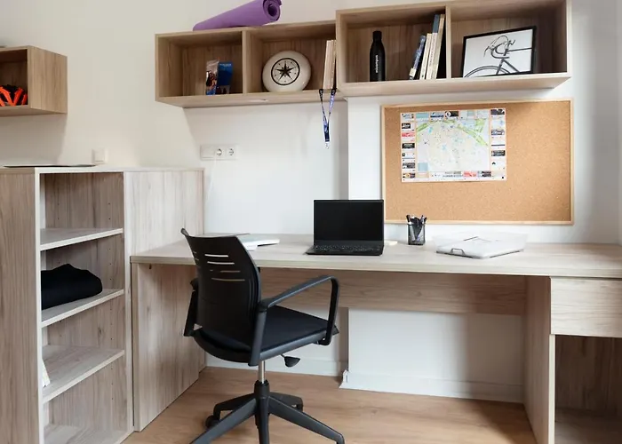 Juvenil Colegio Mayor Galileo Galilei 아파트